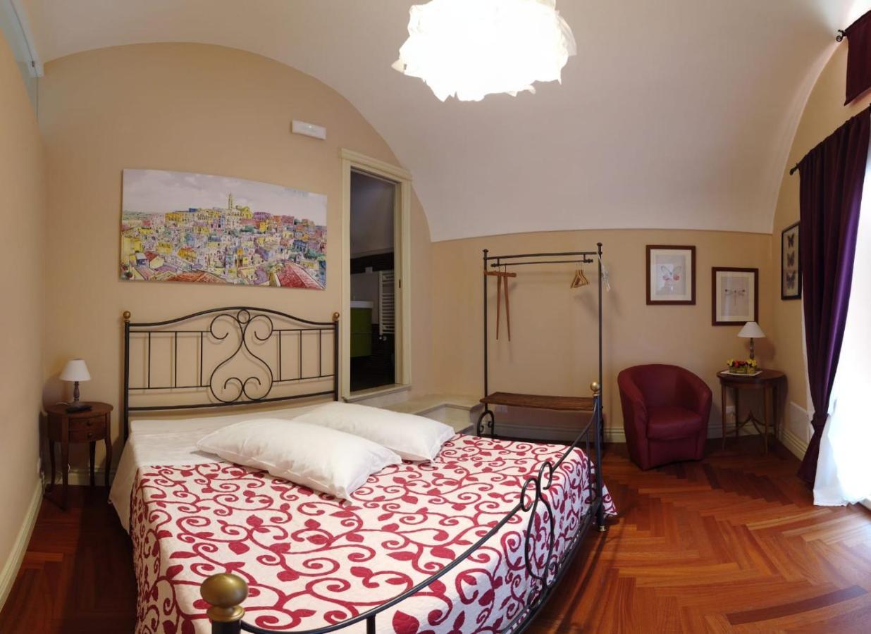 לינה וארוחת בוקר Miglionico Residenza Delle Grazie מראה חיצוני תמונה